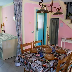 Hébergement de vacances Il Nido Magico Incanto E Magia Nel Borgo Antico, Calice al Cornoviglio